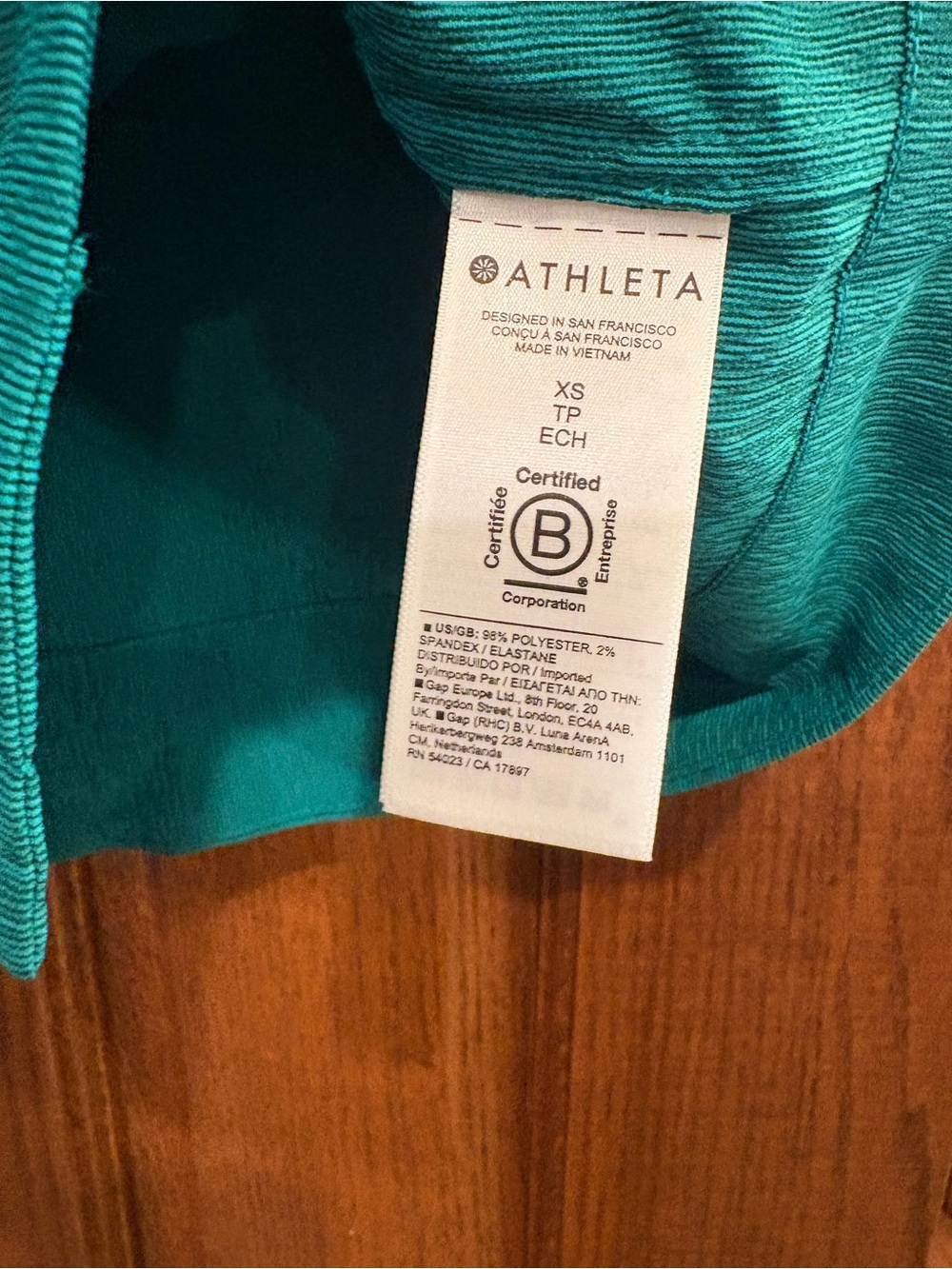 Athleta $99 NWT Echo Top Short Sleeve Button Up Teal Green XS P2P 19” L 21” - Picture 7 of 13